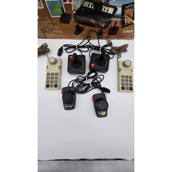 Vtg ATARI 2600 Sears Tele-Games Video Arcade Console With Games & Original Box - Picture 7 of 16